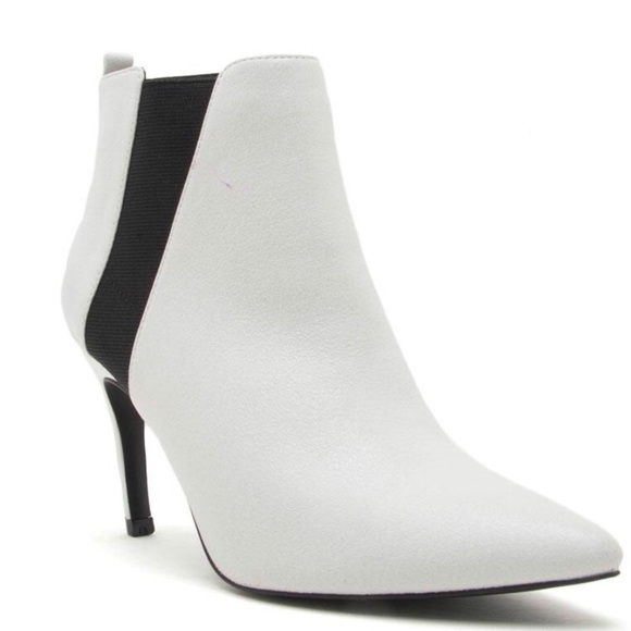 Restock! Qupid White, Black Elastic Heeled Bootie - Picture 6 of 8